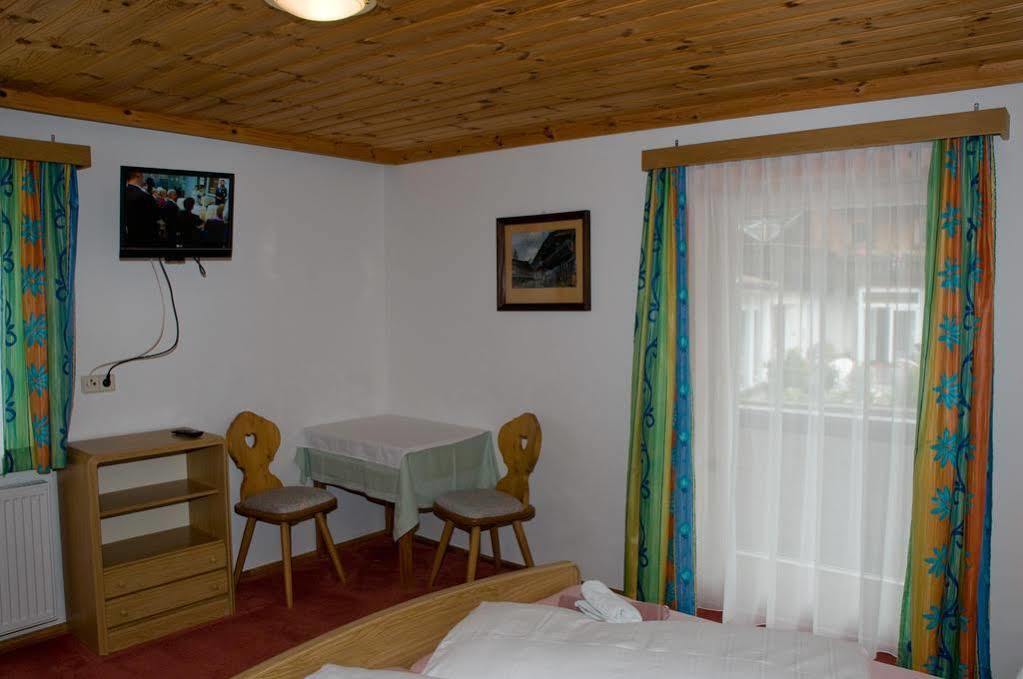 Landhaus Alpenrose - Feriendomizile Pichler Heiligenblut Zewnętrze zdjęcie